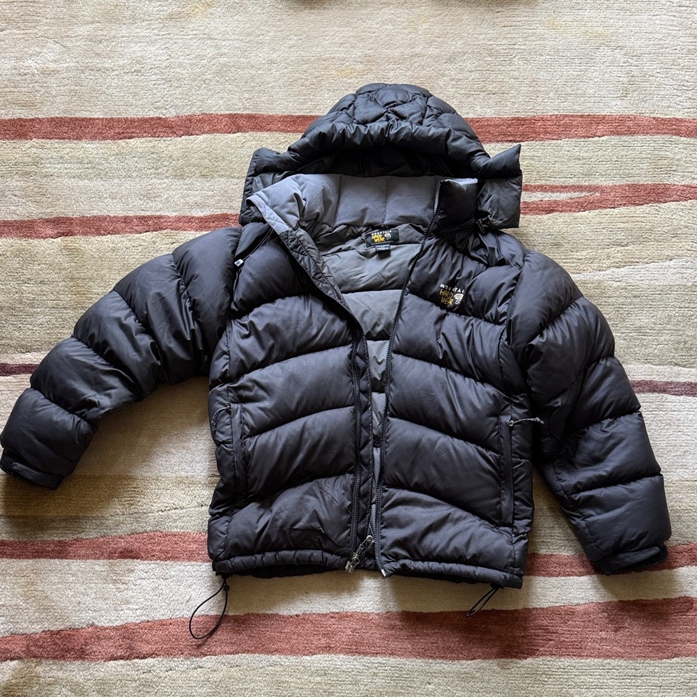 Mountain Hardwear Down Jacket with Hood size Medium